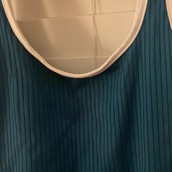 One piece- Ripcurl - Picture 2 of 3